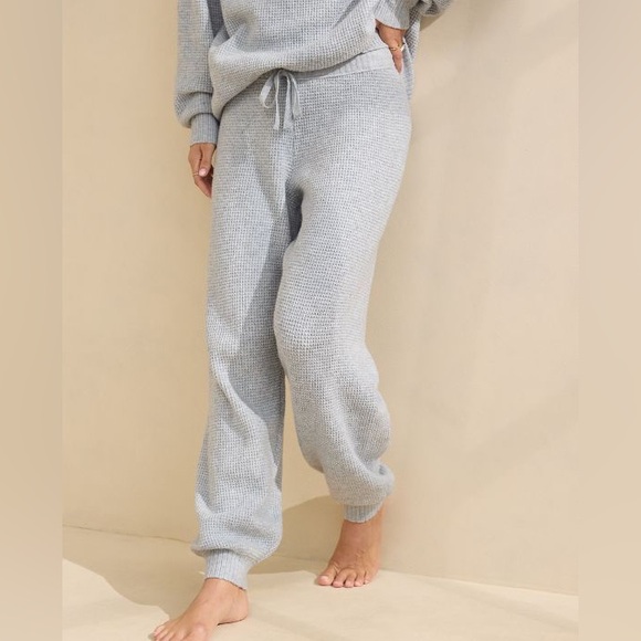 aerie Pants - Aerie light gray waffle knit jogger sweatpants size XS